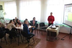 Учні Бірківського ліцею зробили годівничку й нагодували синичку