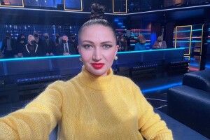 Повністю оголена дружина Дмитра Гордона позувала з ним у ванні (Фото)