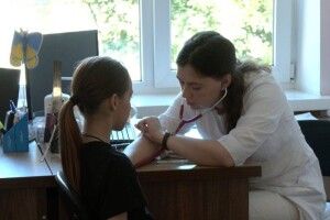 На Волині батьків закликають верифікувати дітей, щоб уникнути проблем з меддопомогою (Відео)