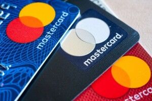 Міжнародна платіжна система MasterCard відмовляється від карток із магнітною смужкою