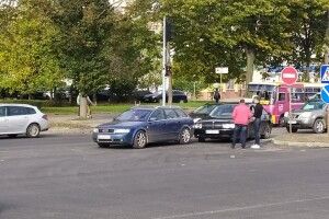 У Луцьку BMW «поцілувався» з Audi