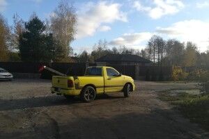 Шибеницю, яку активісти встановили під будинком голови КСУ Тупицького, прибрали