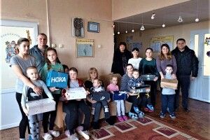 У Ковелі діти, які перебувають у лікарні, отримали подарунки