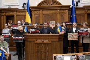Річниця незаконних санкцій проти Порошенка: «Євросолідарність» зробила жорстку заяву