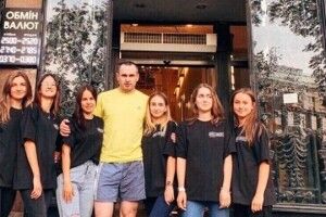 Сенцов не зміг придбати собі одяг через велику кількість охочих з ним сфотографуватися