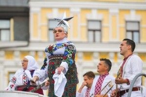 У мережі показали альтернативну версію музичного номера до Дня Незалежності: «Любить наш народ всяке...» (Відео)