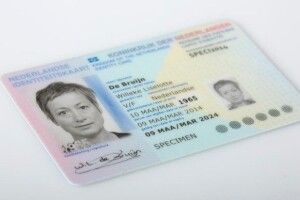 У посвідченнях особи не зазначатимуть стать людини