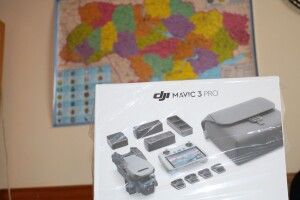 Громада на Волині передала квадрокоптер бійцям 14-ї ОМБр
