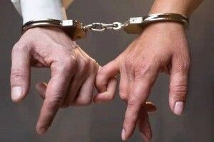 У Туркменістані затримують закоханих за... тримання за руки
