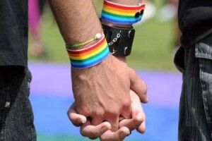 Німеччина виплатить компенсації геям-військовослужбовцям, яких вигнали з армії у 1955–2000 роках