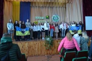 У Горохові студенти й викладачі коледжу провели грандіозне дійство заради Перемоги