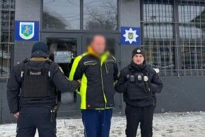 На Закарпатті затримали іноземця, засудженого за сексуальне насильство над донькою