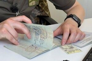Жительку Дніпропетровщини на Волині судитимуть за спробу незаконного переправлення чоловіка за кордон