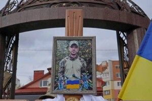 У Володимирі поховали Захисника Андрія Янюка 