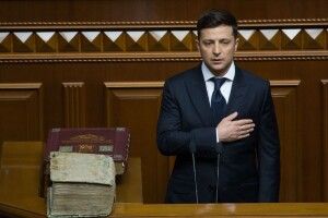 Мовознавець розповів, як Зеленський вчив українську мову