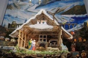 У Тернополі встановили 20-метровий рухомий вертеп  
