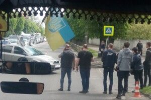 У Луцьку на Грибоєдова працює ДБР (Фото) 