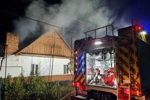 Вночі на Рівненщині горів будинок (Фото)