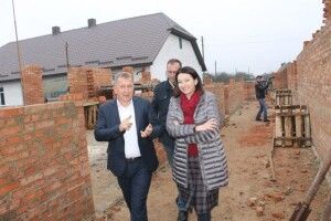 У Карасині на Волині за кошти ОТГ добудовують школу
