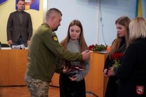 На Волині родинам полеглих захисників вручили ордени «ЗА МУЖНІСТЬ»