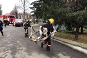 У Луцьку рятували наукову бібліотеку