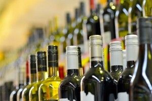 У волинянина вдома дільничний знайшов безакцизні алкоголь і цигарки