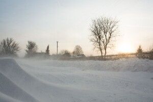 Син не зміг доїхати до хворої матері, щоб відвезти в лікарню: жінка померла