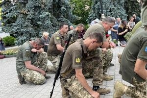 Був котельником, і став Героєм: на Волині навколішки прощалися з Воїном