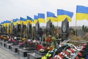 На кладовищі у Гаразджі облаштують сектор військових поховань