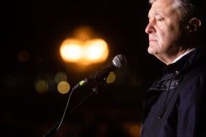 Відосиками війну не виграють – Петро Порошенко нагадав, що минає рік з Нормандської зустрічі у Парижі