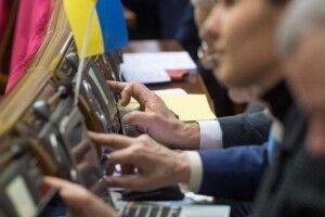 На вимогу «Євросолідарності» та «Голосу» Верховна Рада розгляне фінансування кисневих станцій у лікарнях – документ