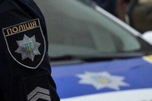 На Волині крадій намагався позбутися наркотиків прямо посеред супермаркету