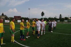 Ветерани футболу Любомльщини вшановували 60-річний ювілей колеги матчем
