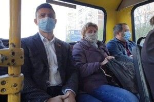 Одіозного нардепа помітили у київській маршрутці