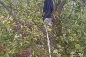 Рівненські поліцейські витягнули чоловіка із зашморгу