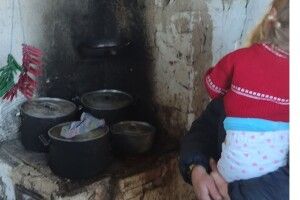 На Рівненщині забрали дітей із сім'ї, яка жила в повній антисанітарії (Фото)