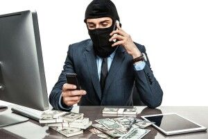 Охочий відпочити  на Шацьких озерах перерахував шахраєві 10 тисяч за неіснуюче житло