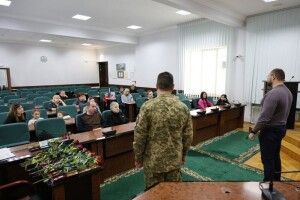 У Луцьку рідні полеглих Героїв отримали їхні високі відзнаки
