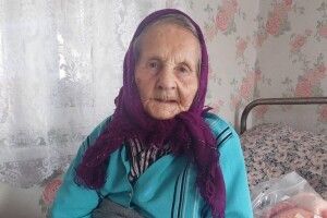 На Волині привітали довгожительку