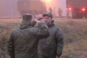 У білорусь прибувають російські військові