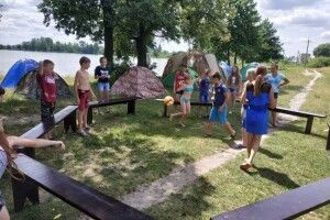 На Камінь-Каширщині відбувся православний дитячий табір «Веселка»