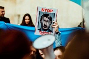 Путін 9 травня загрожуватиме «кінцем світу» – Reuters