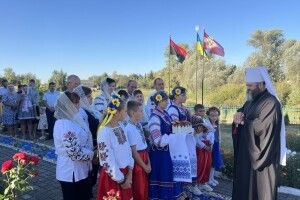 Митрополит Луцький і Волинський відвідає кілька поліських громад