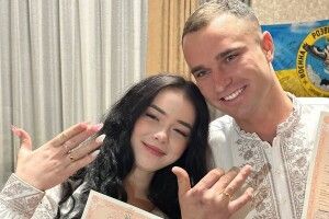 У громаді на Волині зворушливо привітали молодят