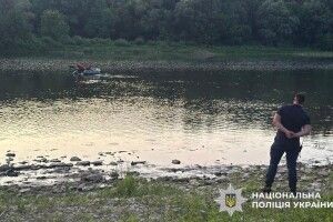 Батько кинувся рятувати синів: на Буковині у річці шукають чоловіка та зниклих дітей