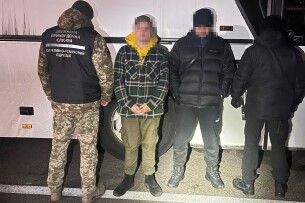 Двоє волинян – водіїв автобуса везли у багажнику двох чоловіків до Польщі (Відео) 