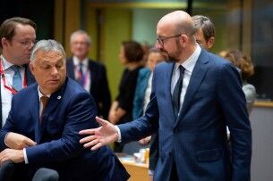 Politico: Брюссель і Париж вживають термінових заходів, щоб змінити позицію Орбана по Україні
