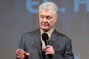 Військовим у Чернівцях заборонили приймати техніку від Порошенка