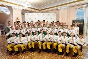 888 танцівників в одному колі: юні волиняни допомогли встановити рекорд України (Відео)