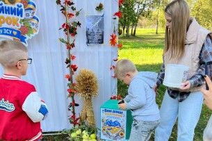 У ліцеї на Волині зібрали понад 89 тисяч гривень для Захисників